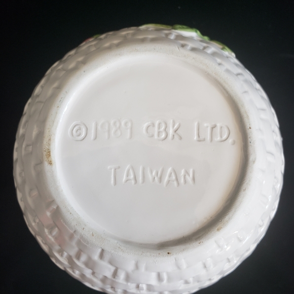 Vintage Pottery White Flower Weaved  Round Vase# - Picture 6 of 8